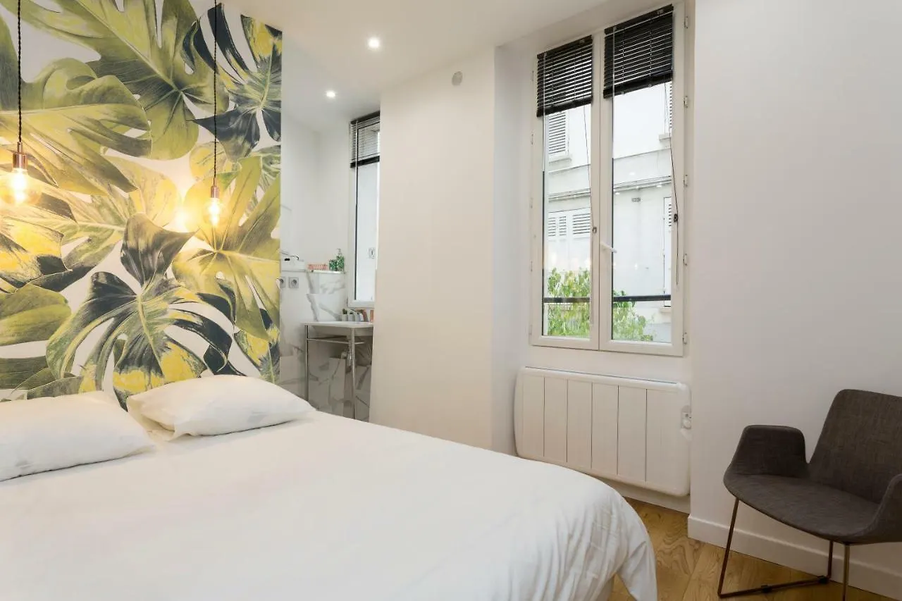 Appartement Studio D'architecte Au Pied De Tour Eiffel