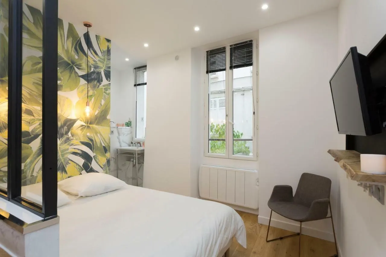 Appartement Studio D'architecte Au Pied De Tour Eiffel
