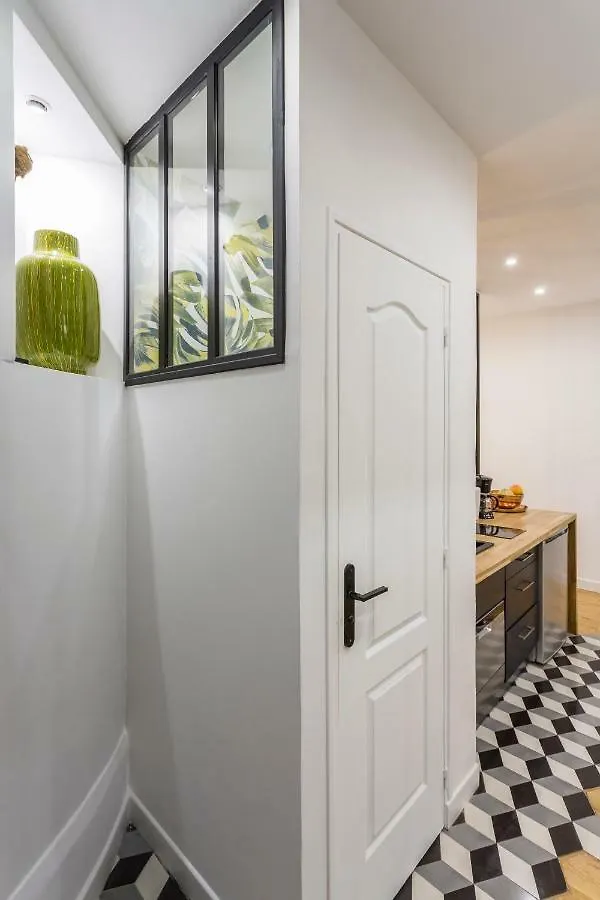 Appartement Studio D'architecte Au Pied De Tour Eiffel *